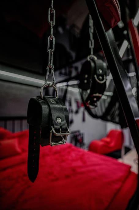 Bdsm Apartman V Bratislave -Adults Only Pressburg Exterior foto