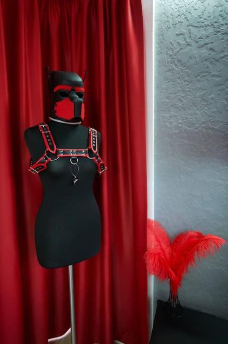 Bdsm Apartman V Bratislave -Adults Only Pressburg Exterior foto